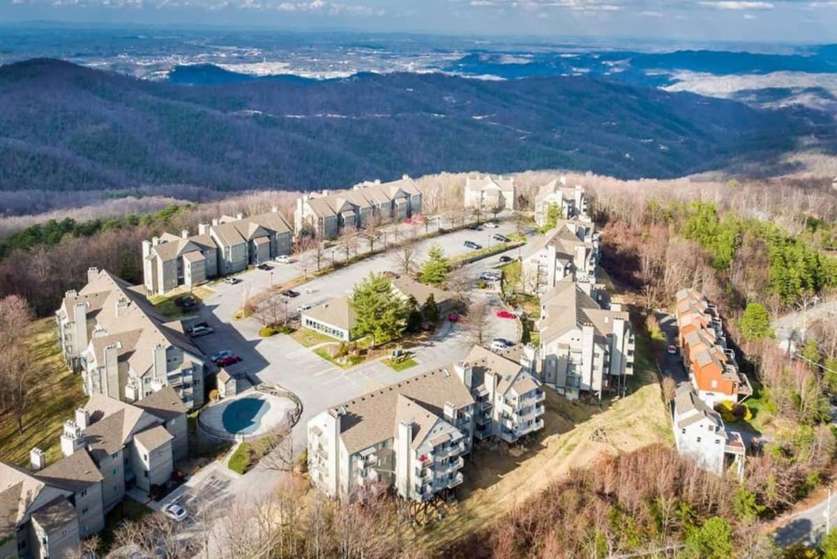 Mountain Villa Magnificent Views - 2 Pools, Fireplace & Hot Tub Gatlinburg Eksteriør bilde