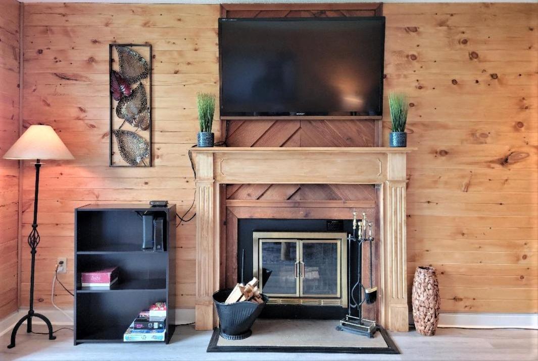 Mountain Villa Magnificent Views - 2 Pools, Fireplace & Hot Tub Gatlinburg Eksteriør bilde