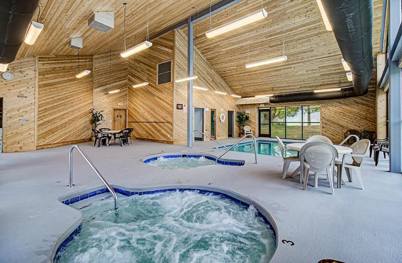 Mountain Villa Magnificent Views - 2 Pools, Fireplace & Hot Tub Gatlinburg Eksteriør bilde